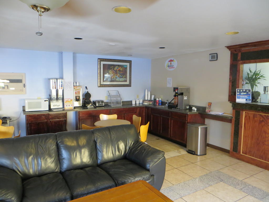 Knights Inn Memphis At Macon Cove 外观 照片